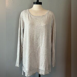 Cyrus long sleeve sweater 2XL with crochet hem